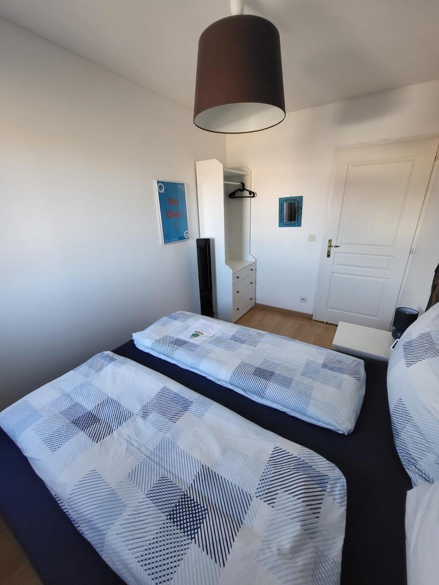 Tichnich Appartement - 2 Bedrooms - 1 Min Away From Train Station 안마스 외부 사진